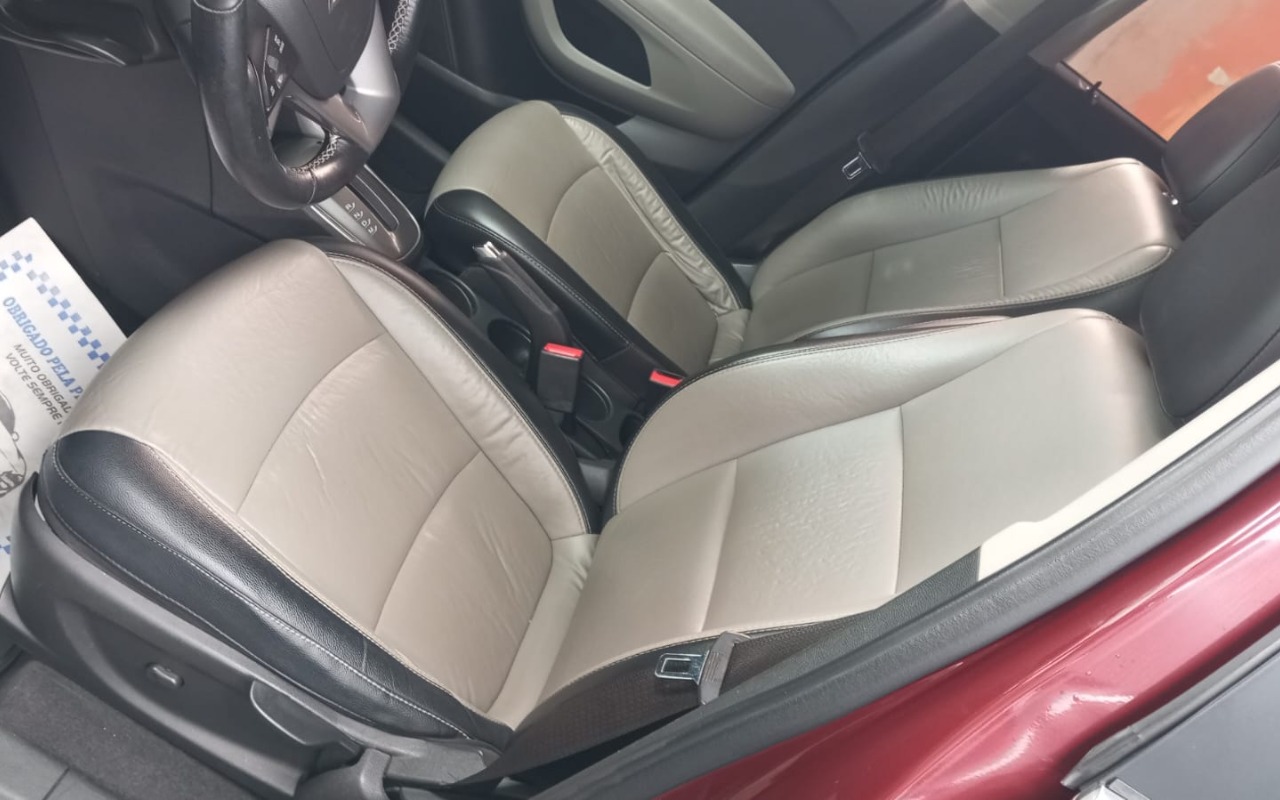 imagem-https://www.socarrao.com.br/sc-vehicle-images-prod/2230452/1781893291423-NmExYWEyODAtNDUxZi00OWZiLWE1ZjgtY2RmMjgzOTlkZmMyLmpwZw.jpg