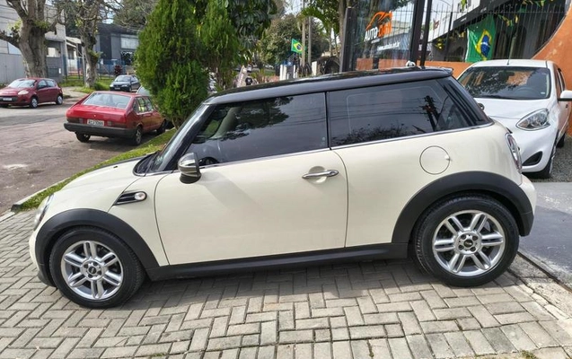 imagem-https://www.socarrao.com.br/sc-vehicle-images-prod/2230485/1786627023535-8202892_10_B_8153175487.jpeg