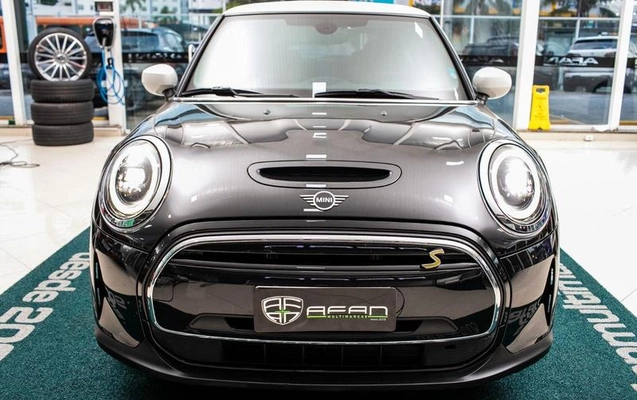 imagem-https://www.socarrao.com.br/sc-vehicle-images-prod/2230788/1782842777464-8204367_3_B_de32540456.jpeg