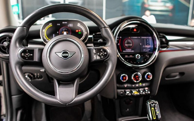 imagem-https://www.socarrao.com.br/sc-vehicle-images-prod/2230788/1782842777475-8204367_7_B_fe2f957a03.jpeg