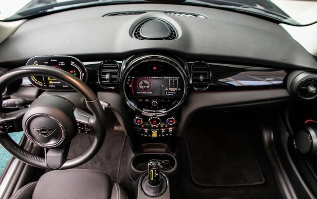 imagem-https://www.socarrao.com.br/sc-vehicle-images-prod/2230788/1782842777478-8204367_11_B_b56e91add1.jpeg