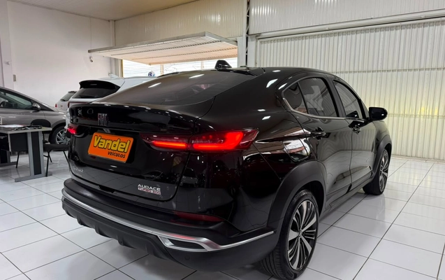 imagem-https://www.socarrao.com.br/sc-vehicle-images-prod/2230890/1781895905946-V2hhdHNBcHAgSW1hZ2UgMjAyNi0wNi0xOSBhdCAxNS4zNy41MyAoMSkuanBlZw.jpeg