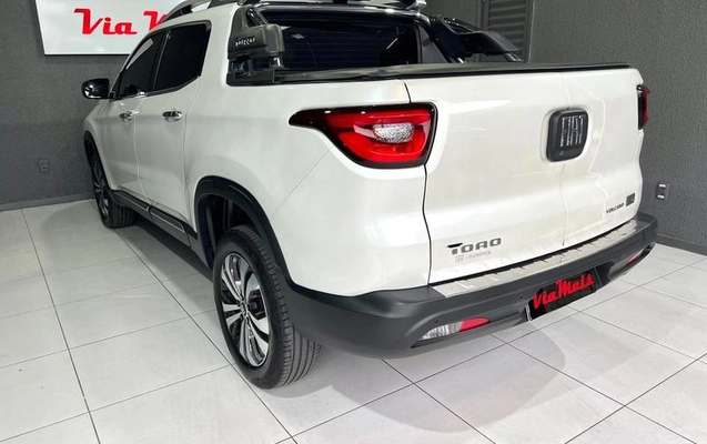 imagem-https://www.socarrao.com.br/sc-vehicle-images-prod/22313/1788990140064-7597704_0_B_e2b72e5734.jpeg