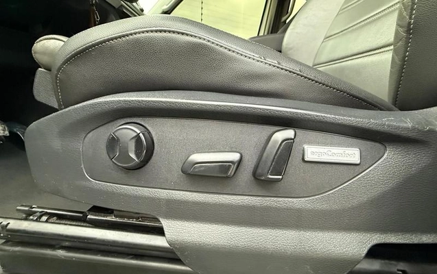 imagem-https://www.socarrao.com.br/sc-vehicle-images-prod/2231763/1790980202771-8175676_9_B_e683d74548.jpeg