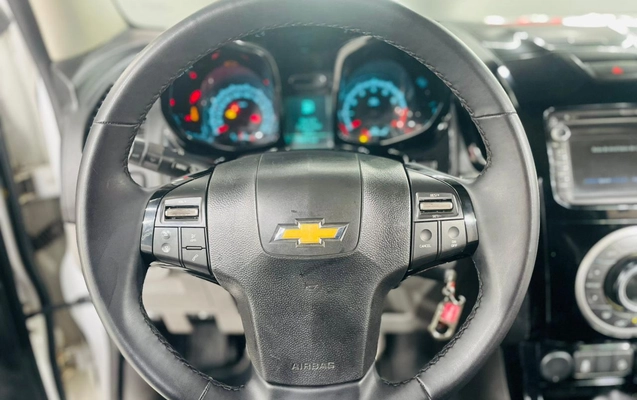 imagem-https://www.socarrao.com.br/sc-vehicle-images-prod/2231809/1787662125675-003_b6635fd70f7122c29ee6d17ced28c202.jpeg