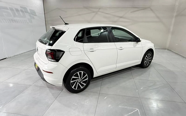imagem-https://www.socarrao.com.br/sc-vehicle-images-prod/2232146/1792671621570-8205314_0_B_00e238562d.jpeg