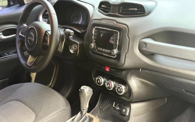 imagem-https://www.socarrao.com.br/sc-vehicle-images-prod/2232316/1782223566659-8047575_14_B_a1587543f6.jpeg