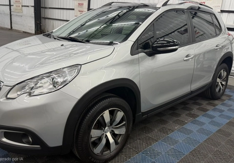 Peugeot 2008 2019 Prata — foto 1 de 3