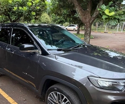 Jeep Compass 2023 Cinza — foto 1 de 3