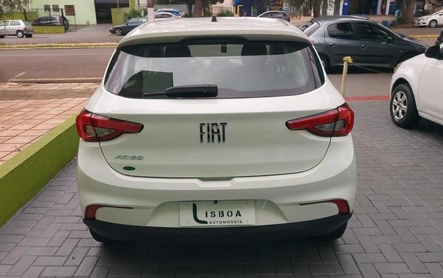 imagem-https://www.socarrao.com.br/sc-vehicle-images-prod/2241472/1787760866309-8172005_2_B_cee2dbff47.jpeg