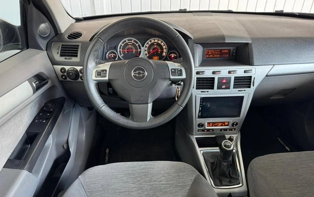 imagem-https://www.socarrao.com.br/sc-vehicle-images-prod/2241631/1784122428653-8205989_4_B_f65003a285.jpeg