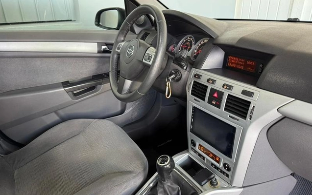 imagem-https://www.socarrao.com.br/sc-vehicle-images-prod/2241631/1784122428656-8205989_2_B_8843786cb0.jpeg