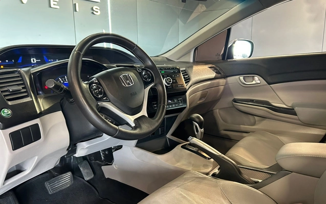 imagem-https://www.socarrao.com.br/sc-vehicle-images-prod/2241806/1781963765047-003_f8a6bccb4c9ec55657d4678a7a6ece14.jpeg