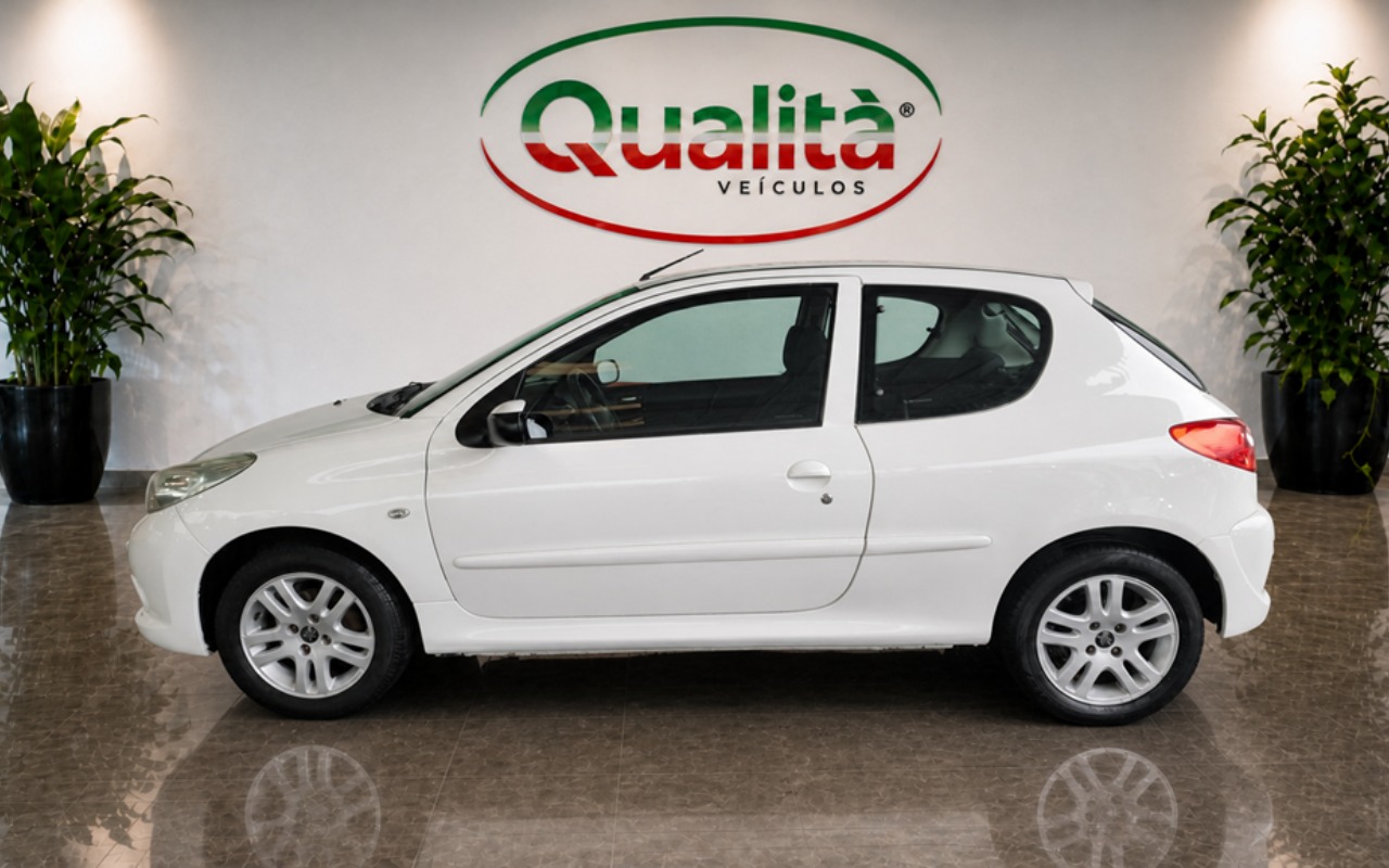imagem-https://www.socarrao.com.br/sc-vehicle-images-prod/2241879/1788380853877-MDYucG5n.png