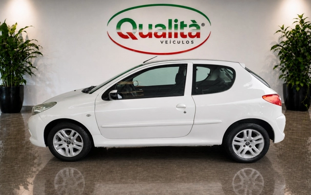 imagem-https://www.socarrao.com.br/sc-vehicle-images-prod/2241879/1788380853877-MDYucG5n.png