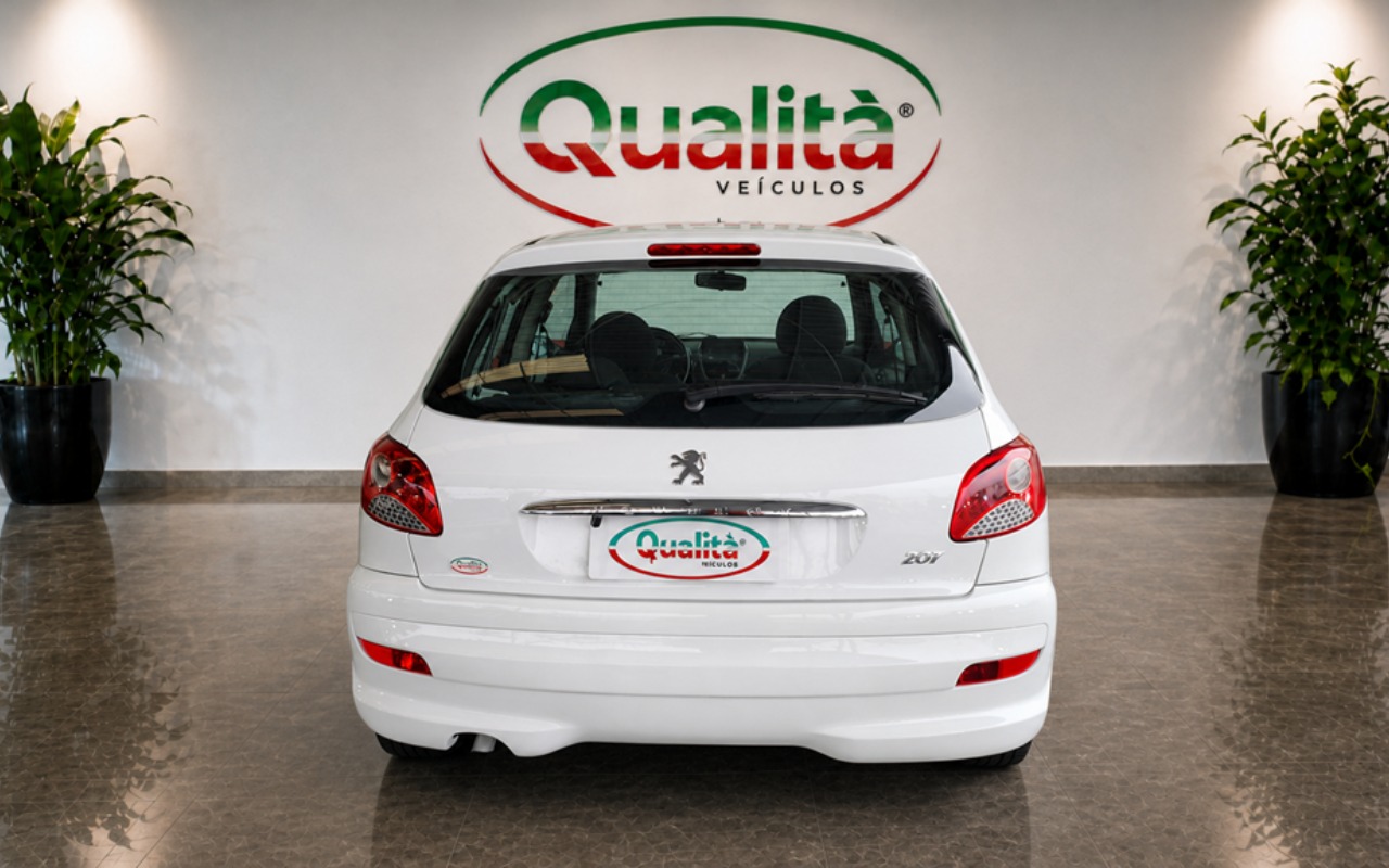imagem-https://www.socarrao.com.br/sc-vehicle-images-prod/2241879/1788380854049-MDgucG5n.png