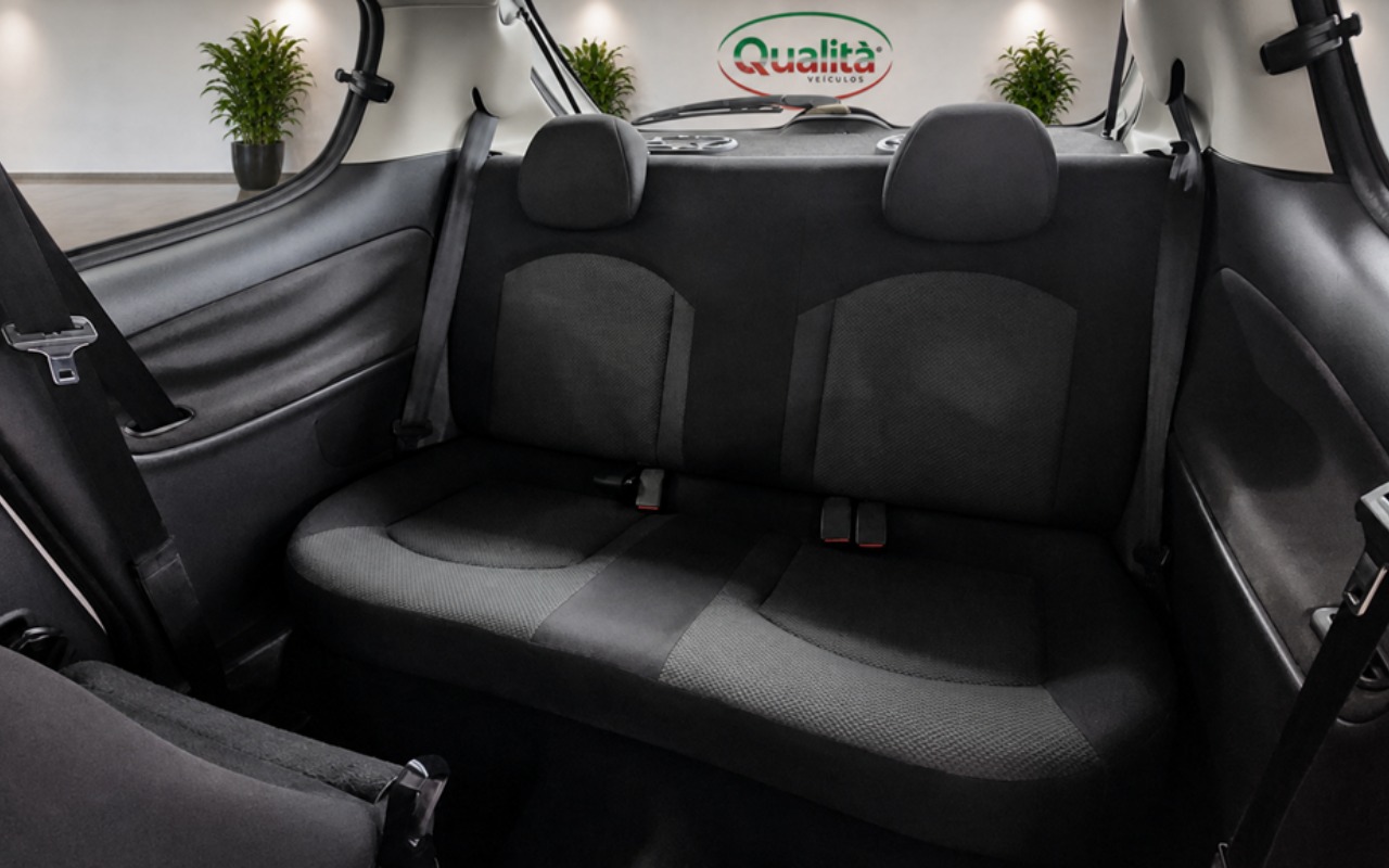 imagem-https://www.socarrao.com.br/sc-vehicle-images-prod/2241879/1788380854426-MTMucG5n.png