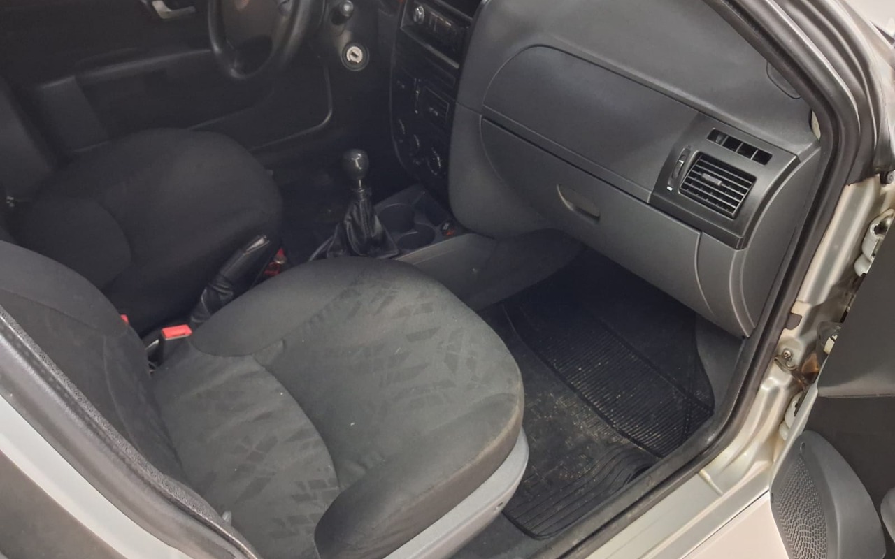 imagem-https://www.socarrao.com.br/sc-vehicle-images-prod/2241913/1781966344984-V2hhdHNBcHAgSW1hZ2UgMjAyNi0wNi0yMCBhdCAxMS4zNi41Ni5qcGVn.jpeg