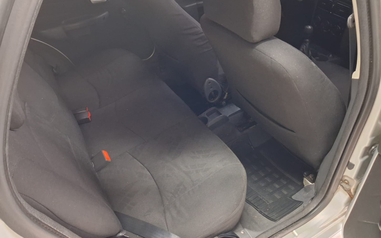 imagem-https://www.socarrao.com.br/sc-vehicle-images-prod/2241913/1781966345155-V2hhdHNBcHAgSW1hZ2UgMjAyNi0wNi0yMCBhdCAxMS4zNi41NiAoMSkuanBlZw.jpeg