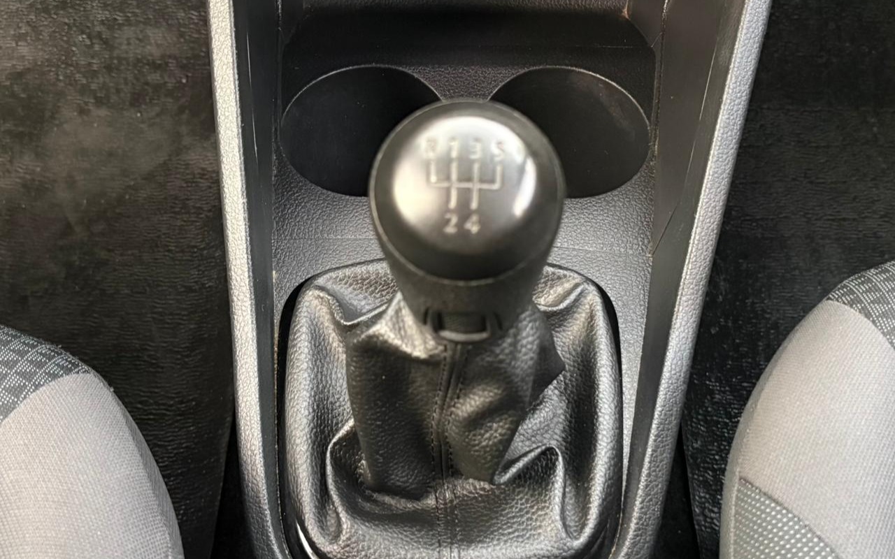 imagem-https://www.socarrao.com.br/sc-vehicle-images-prod/2241965/1781967949863-V2hhdHNBcHAgSW1hZ2UgMjAyNi0wNi0yMCBhdCAxMC4xMi40OSAoMSkuanBlZw.jpeg