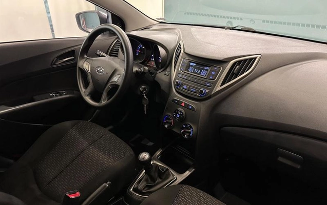 imagem-https://www.socarrao.com.br/sc-vehicle-images-prod/2242278/1787260383109-8195295_14_B_03803fb967.jpeg
