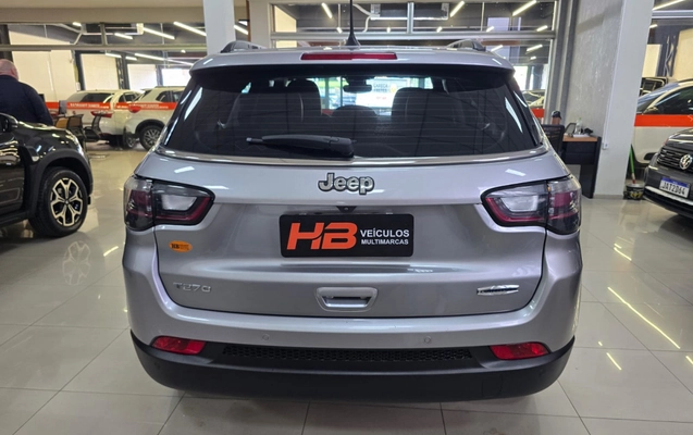 imagem-https://www.socarrao.com.br/sc-vehicle-images-prod/2242280/1781974067138-7F2iiYXyHKPLXFF44SDxuf5ur6HIalv7.jpg