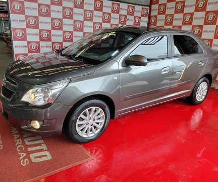 Chevrolet Cobalt 2013 Cinza — foto 1 de 3