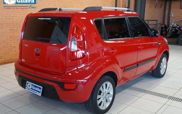 imagem-https://www.socarrao.com.br/sc-vehicle-images-prod/2242546/1788291797558-8204695_15_B_e3b6e9389b.jpeg