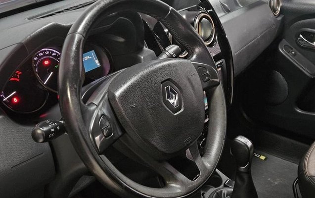 imagem-https://www.socarrao.com.br/sc-vehicle-images-prod/2242597/1782076218168-8195289_15_B_ab134881ef.jpeg