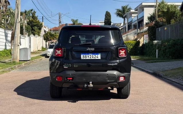 imagem-https://www.socarrao.com.br/sc-vehicle-images-prod/2242795/1788960222684-8207433_11_B_53ae6d25e4.jpeg