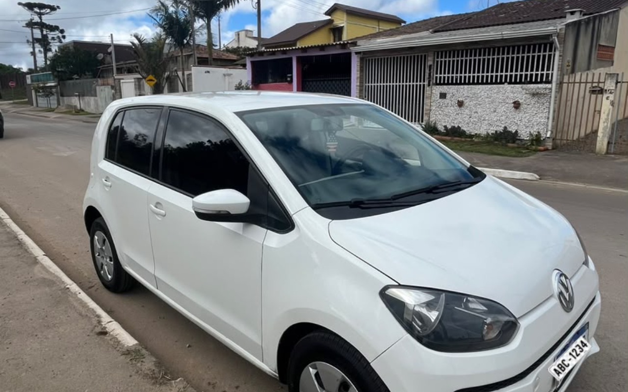 imagem-https://www.socarrao.com.br/sc-vehicle-images-prod/2242962/1782003004204-V2hhdHNBcHAgSW1hZ2UgMjAyNi0wNi0yMCBhdCAyMS40Ny40Ni5qcGVn.jpeg