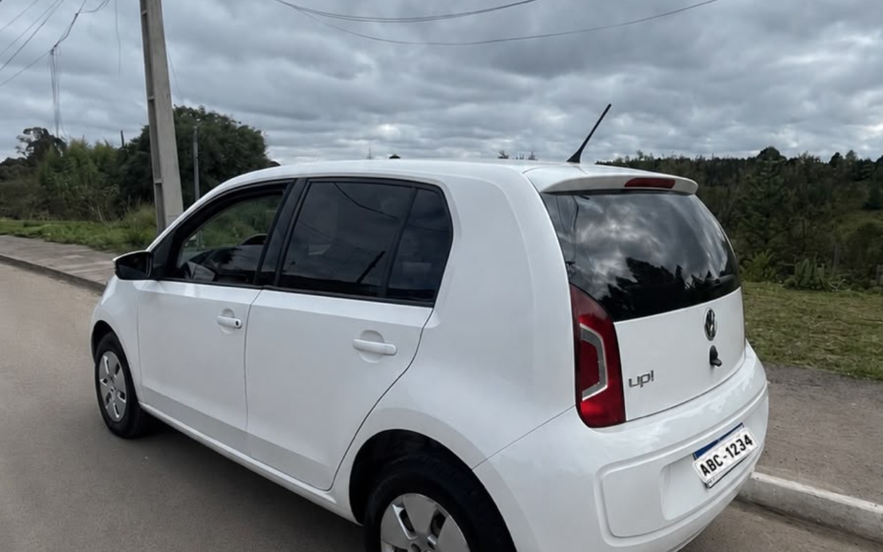 imagem-https://www.socarrao.com.br/sc-vehicle-images-prod/2242962/1782003004442-V2hhdHNBcHAgSW1hZ2UgMjAyNi0wNi0yMCBhdCAyMS40OC4zMi5qcGVn.jpeg