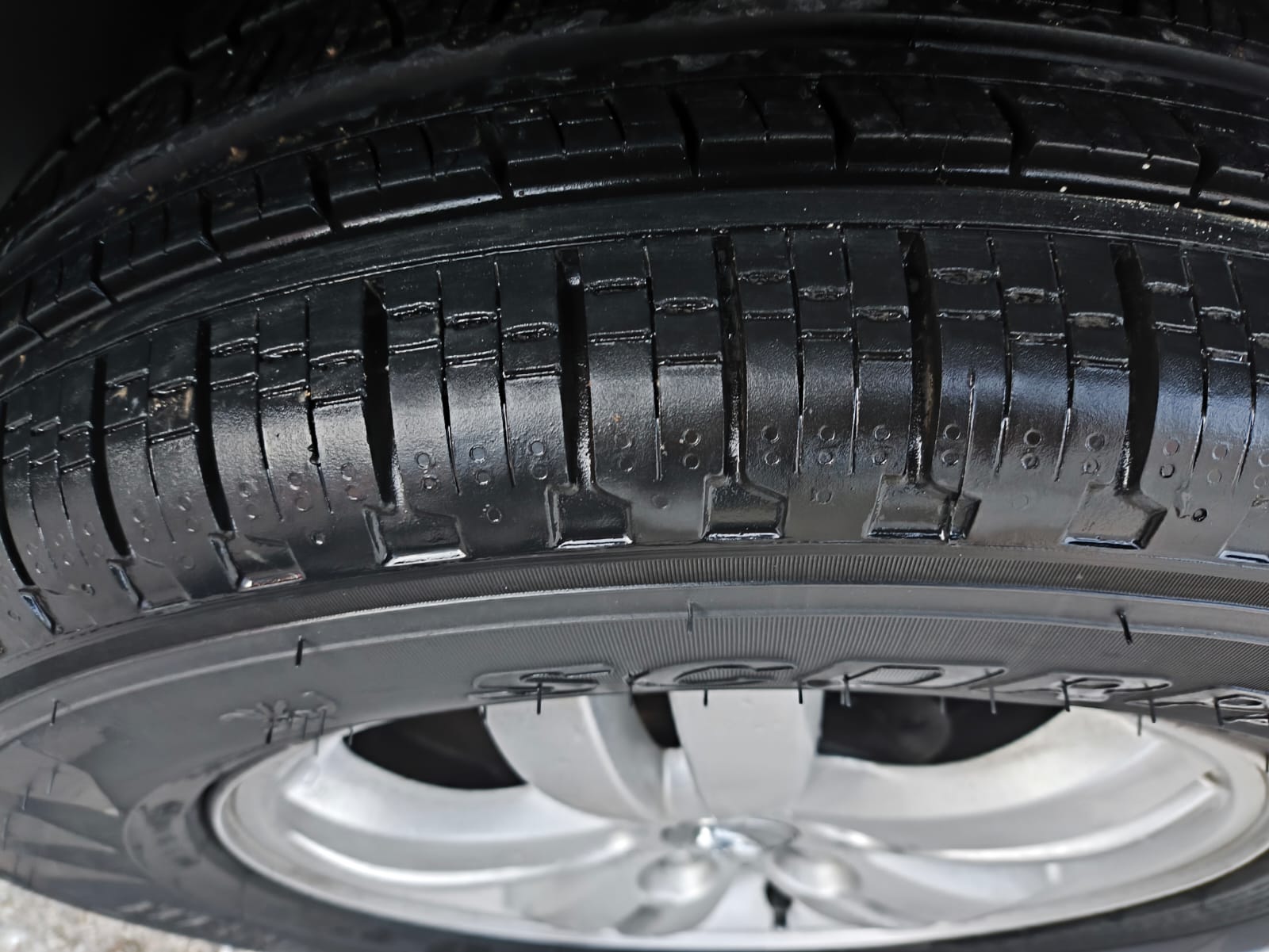 imagem-https://www.socarrao.com.br/sc-vehicle-images-prod/22487/1769988332729-6789869OR_1752869947_74_860.jpg