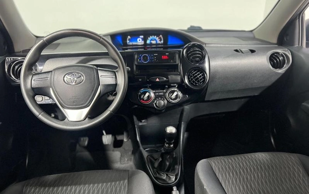 imagem-https://www.socarrao.com.br/sc-vehicle-images-prod/2256633/1782128480856-8163563_10_B_7fc6a01283.jpeg