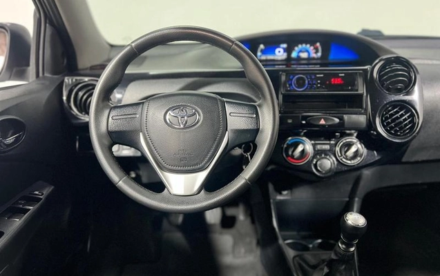 imagem-https://www.socarrao.com.br/sc-vehicle-images-prod/2256633/1782128480858-8163563_11_B_cb1f722962.jpeg