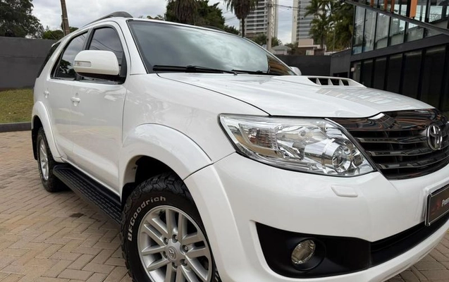 imagem-https://www.socarrao.com.br/sc-vehicle-images-prod/2256641/1787053374966-8176801_11_B_c1b50bdbb6.jpeg