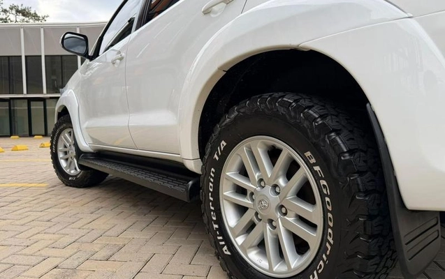 imagem-https://www.socarrao.com.br/sc-vehicle-images-prod/2256641/1787053374975-8176801_8_B_4b2f43a3b5.jpeg