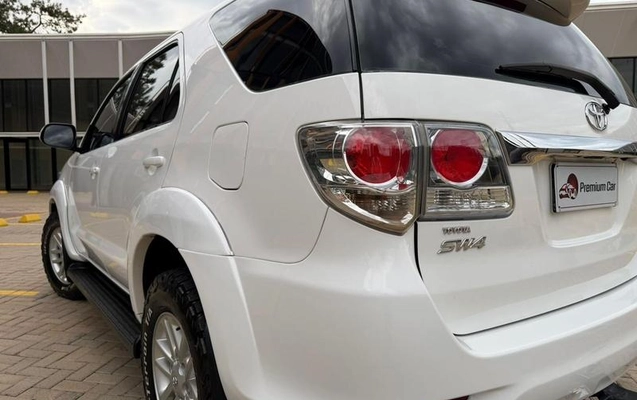 imagem-https://www.socarrao.com.br/sc-vehicle-images-prod/2256641/1787053374977-8176801_5_B_af5a997e5b.jpeg