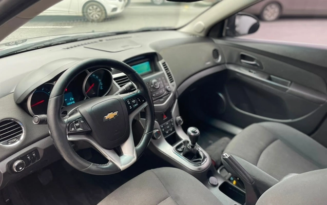 imagem-https://www.socarrao.com.br/sc-vehicle-images-prod/2257024/1782131559994-9d0fe9e9e01a4a37ade3f0e97ae7d5e2_1782131486037.jpg