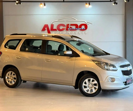 Chevrolet Spin 2017 Prata — foto 1 de 3