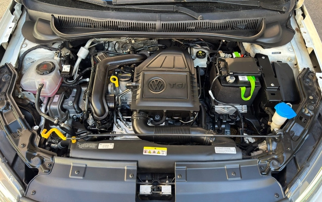 imagem-https://www.socarrao.com.br/sc-vehicle-images-prod/2258263/1782138165967-NjExNGIxZmYtMWJmNy00ZTg3LWFlNWYtMTIwODRjMWNjNzNkLmpwZWc.jpeg
