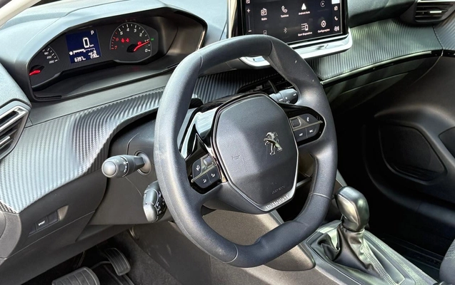 imagem-https://www.socarrao.com.br/sc-vehicle-images-prod/2258265/1782241564152-ZjVmYzczMDYtMjZiYy00NDQwLThmMDgtMTUzY2I5NTc4ZTk3LmpwZw.jpg