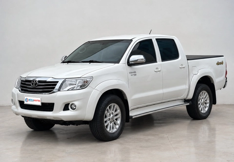 Toyota Hilux 2014 Branco — foto 1 de 3