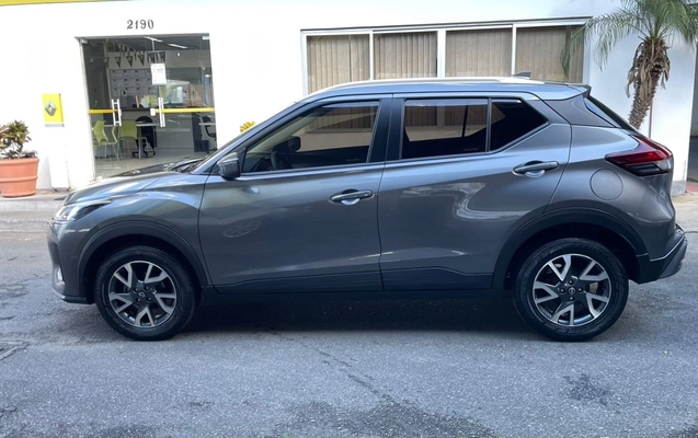 imagem-https://www.socarrao.com.br/sc-vehicle-images-prod/2258658/1782140625223-MDgxZjkxZDAtYmJlNi00YWJlLWI5MzUtZWQ5YzUzZjI2NjIyLmpwZWc.jpeg