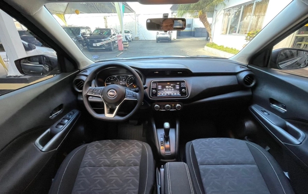 imagem-https://www.socarrao.com.br/sc-vehicle-images-prod/2258658/1782140625439-ZDRlOGQxNTItOWQ3MS00NzdjLWJmNDEtYzEwYWY3ZjhhZjlkLmpwZWc.jpeg