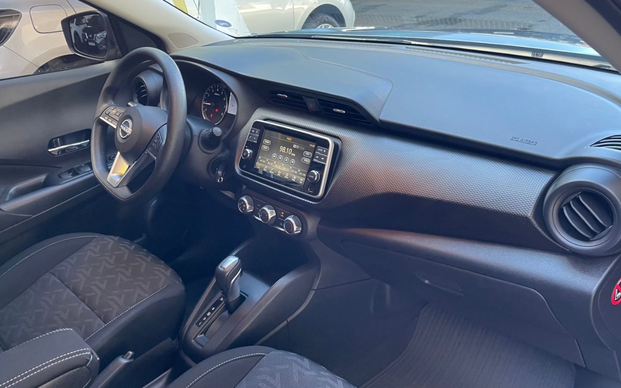 imagem-https://www.socarrao.com.br/sc-vehicle-images-prod/2258658/1782140625809-Zjc5OWE3ZGYtNTYyOS00NTg1LWI3OGQtZDg4NmMxODQzMWQ5LmpwZWc.jpeg