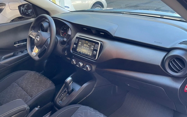 imagem-https://www.socarrao.com.br/sc-vehicle-images-prod/2258658/1782140625809-Zjc5OWE3ZGYtNTYyOS00NTg1LWI3OGQtZDg4NmMxODQzMWQ5LmpwZWc.jpeg