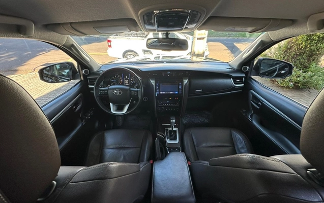 imagem-https://www.socarrao.com.br/sc-vehicle-images-prod/2258875/1782141776468-17_124245.jpg