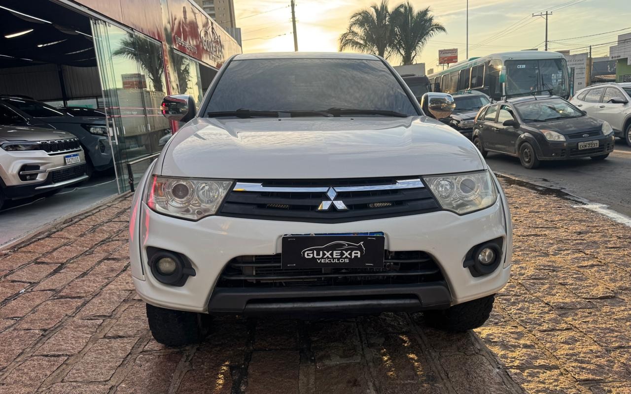 imagem-https://www.socarrao.com.br/sc-vehicle-images-prod/2258922/1782142100803-V2hhdHNBcHAgSW1hZ2UgMjAyNi0wNi0yMiBhdCAxMS4zOS4zNy5qcGVn.jpeg