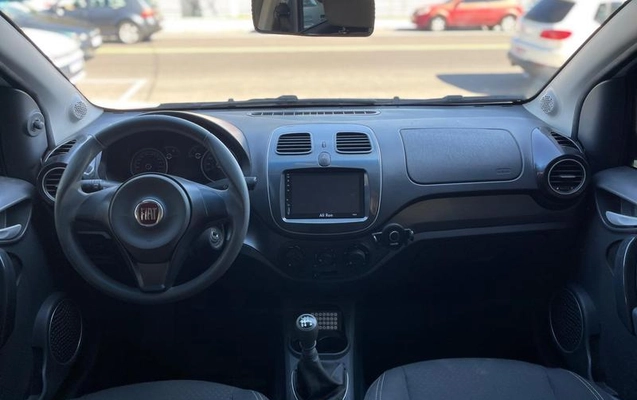 imagem-https://www.socarrao.com.br/sc-vehicle-images-prod/2259037/1788728840747-8209105_13_B_f4b5fb3e72.jpeg